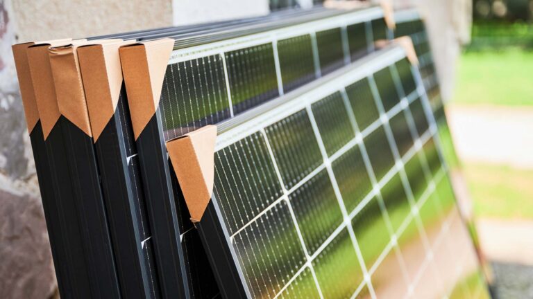 solarpanele_bereit_zum_einbau