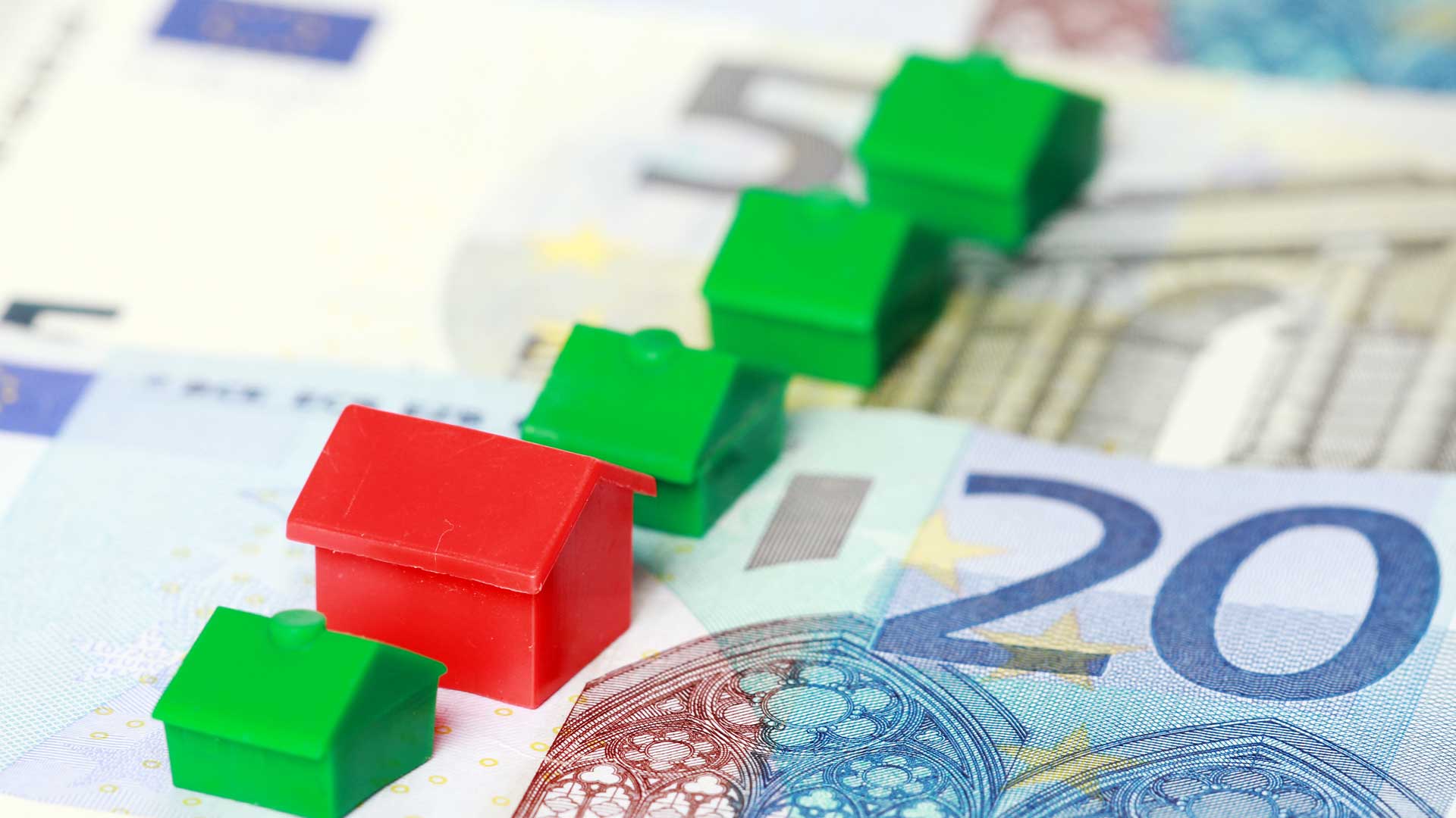 Monopoly_Haeuser_auf_euros